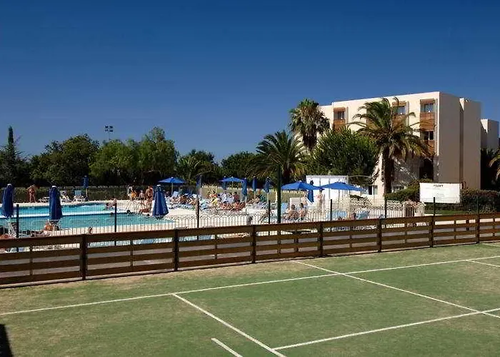 Vacanceole - L'ile D'or 2*