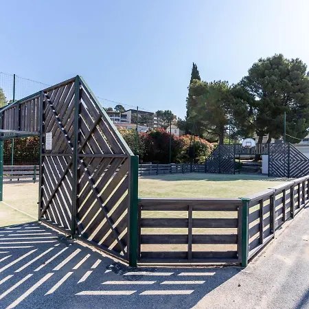 Vacancéole - Résidence L'ile D'or Apartahotel 2*