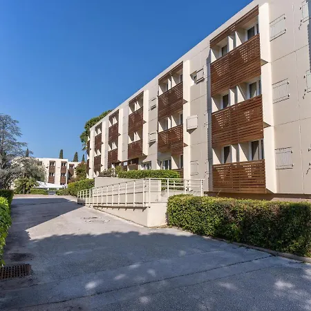 Vacanceole - L'ile D'or 2*